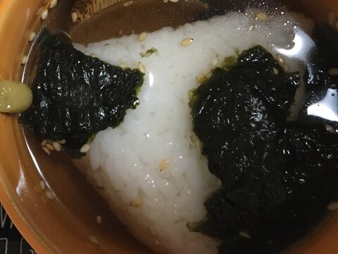 市販のおにぎりDE出汁茶漬け〜